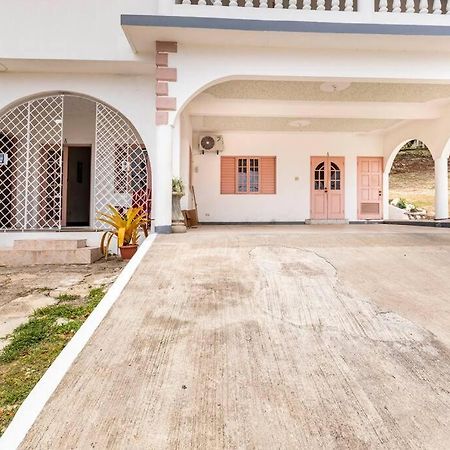 Shaw Park Gem Apt 12A Ocho Rios Eksteriør bilde