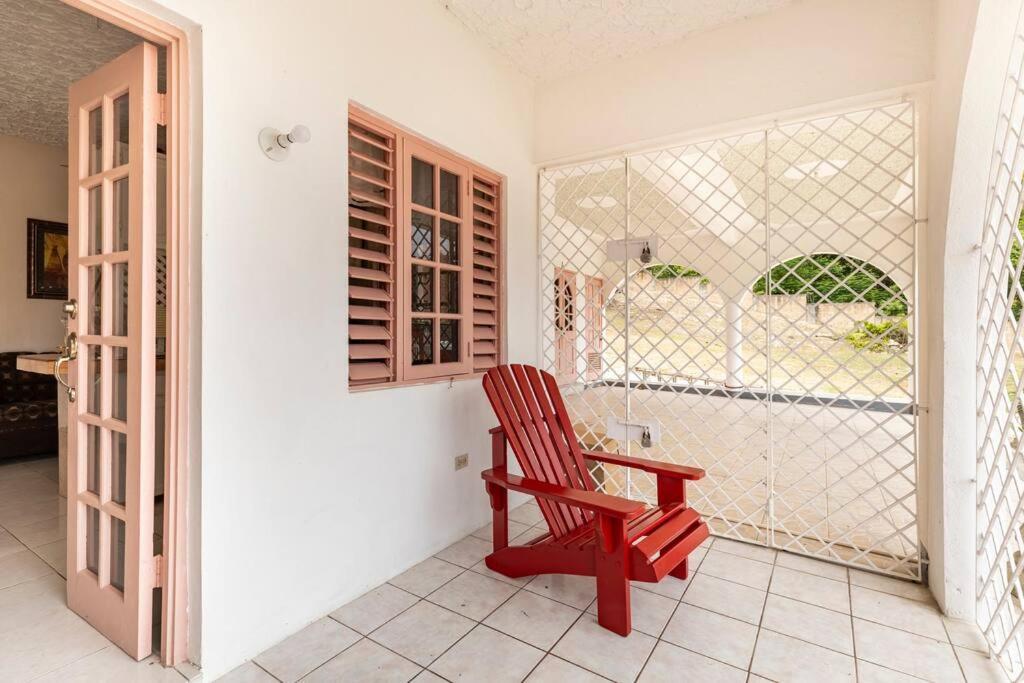 Shaw Park Gem Apt 12A Ocho Rios Eksteriør bilde